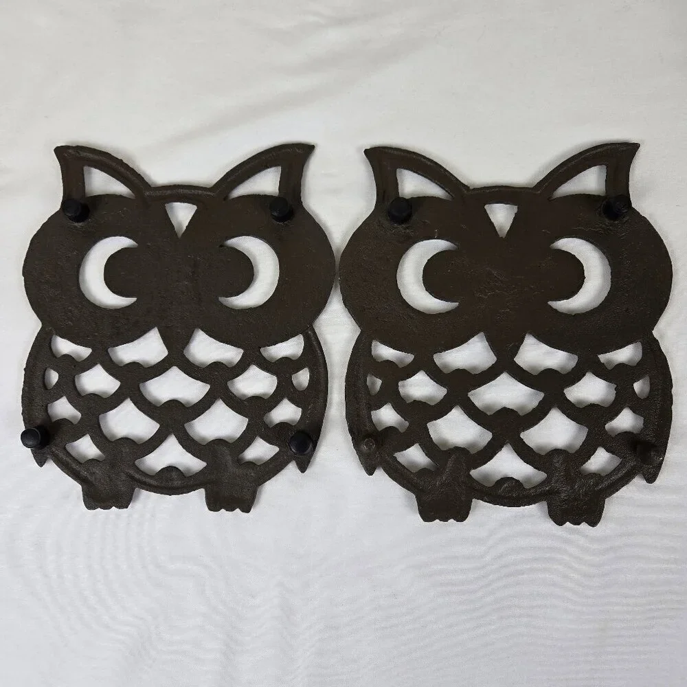 Pair of Cast Iron Owl Trivets Vintage Metal Hot Pots Dishes Kitchen Dining Decor